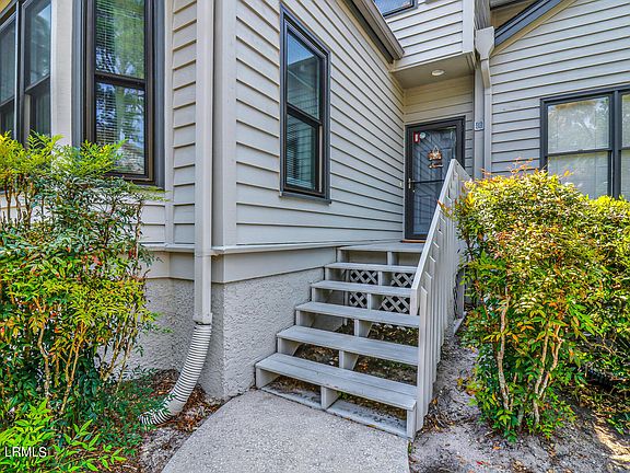 2nd image of 19 Lemoyne Avenue #98