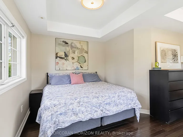 99 Erskine Ave — Photo 22
