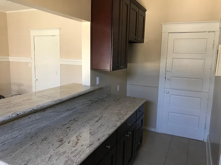 3401 N Mission Rd #8 — Photo 9