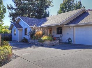 1104 SW Greenwood Ave, Grants Pass, OR 97526