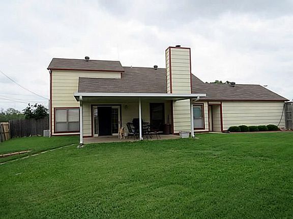 4th image of 1203 White Lake Dr