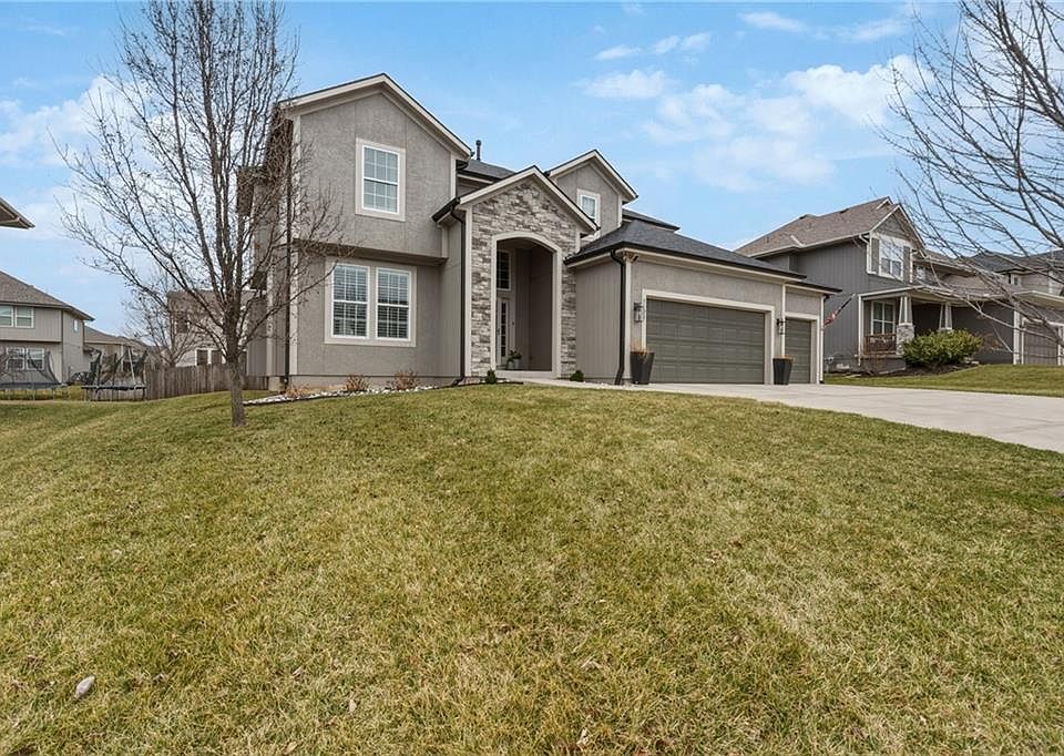 1st image of 5129 Meadowlark Dr