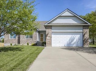 15532 Bradfort Ct, Basehor, KS 66007