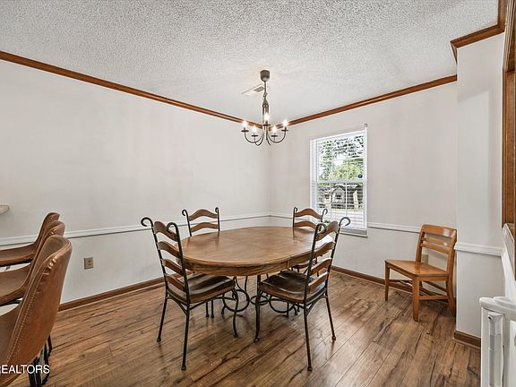 5th image of 629 Idlewood Ln APT C
