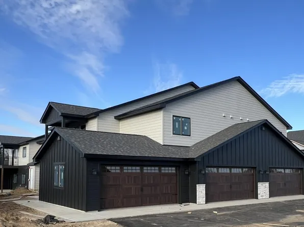 4835 Woodland Park Dr, Eau Claire, WI