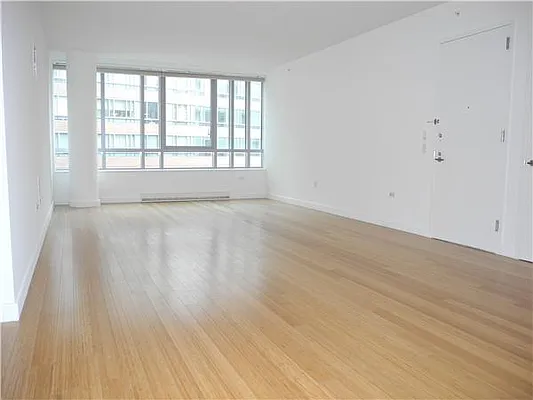 Rented by R New York | media 3