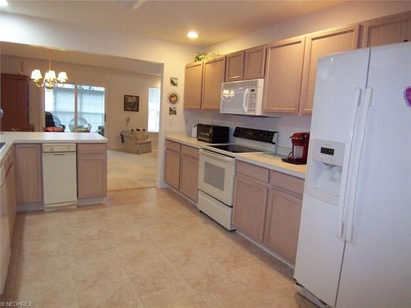 4th image of 434 W Heritage Dr
