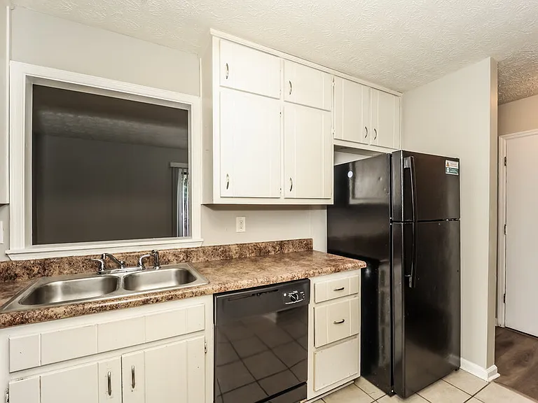 2068 Sitser Ln — Photo 10