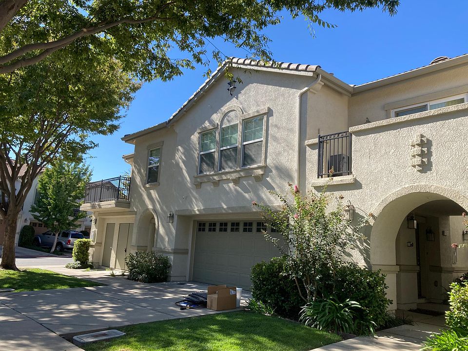 1st image of 3301 N Park Dr Unit 1513