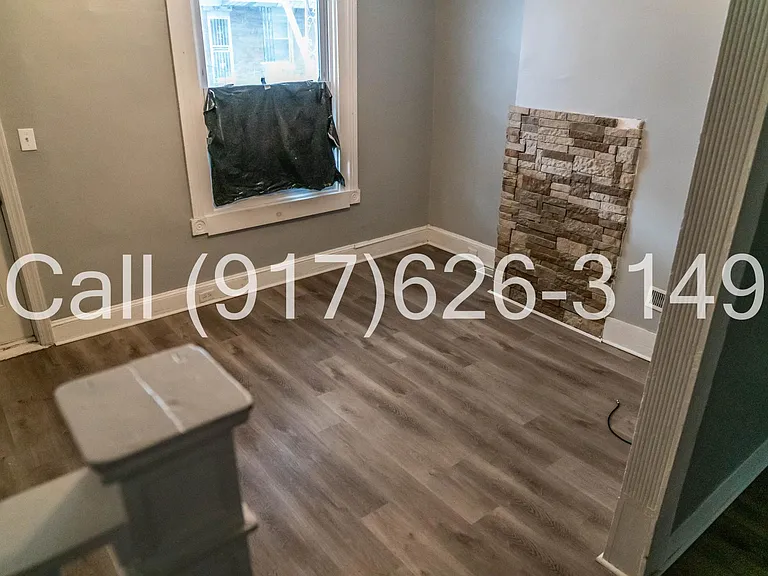 1453 N Wanamaker St — Photo 16