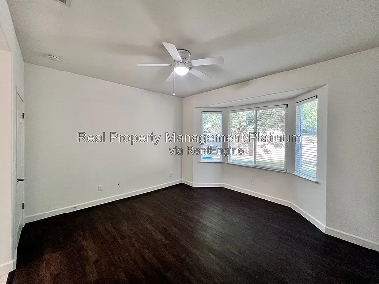 1697 N Connery Ln — Photo 4