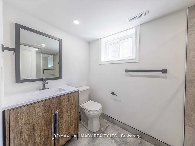 69 Barrymore Rd #BASEMENT — Photo 11