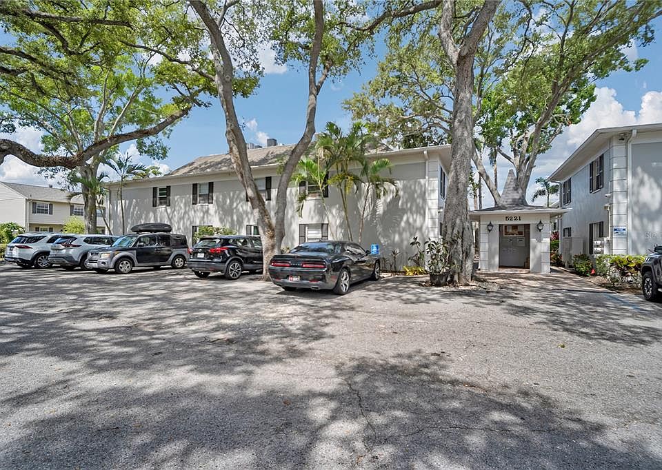 1st image of 5221 S BAYSHORE BOULEVARD #23