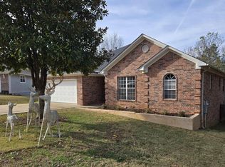 15 Mont Blanc Cv, Maumelle, AR 72113