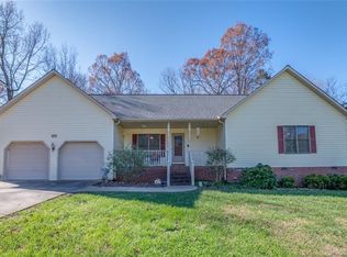 225 Line Dr, Forest City, NC 28043
