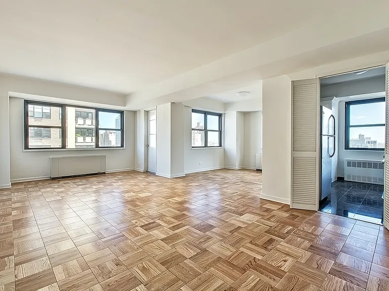 305 E 86th St #5GE — Photo 1