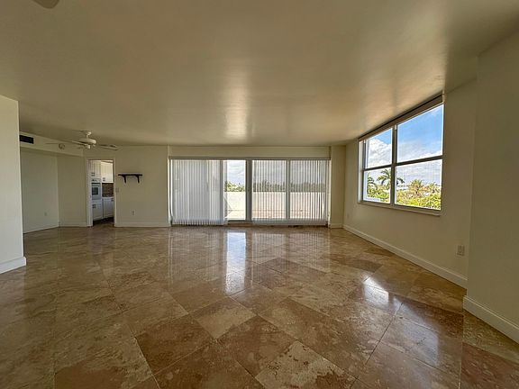 5th image of 301 Croton Avenue #503