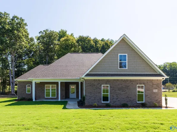 105 Lakeridge Ct, Ardmore, AL 35739
