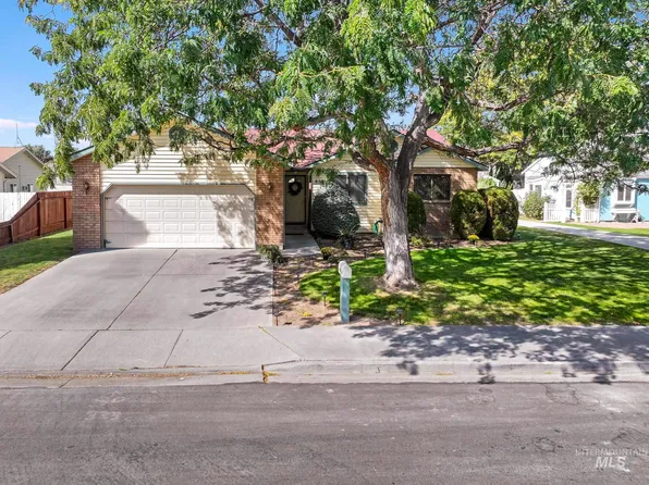 833 Monroe St, Twin Falls, ID 83301