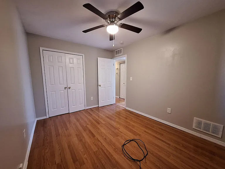 27067 Lawnwood St — Photo 16
