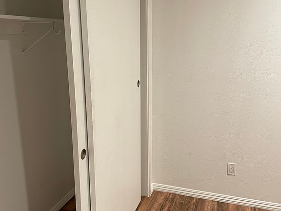 4th image of 10 Mill Stream Ct #1