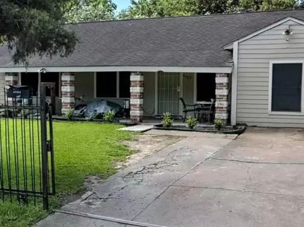 6402 Belmark St, Houston, TX 77087