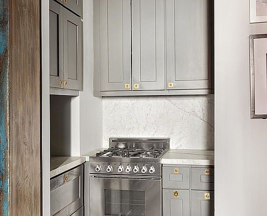 5th image of 221 W 21st St #1C