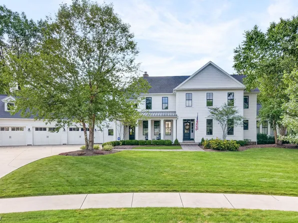 260 Bramley Ct, Chagrin Falls, OH 44022