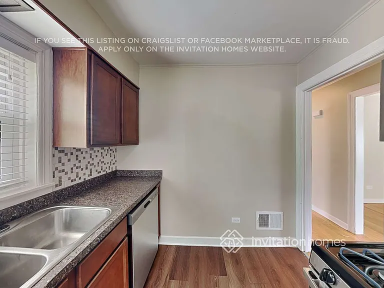 485 N Beverly Ave — Photo 8