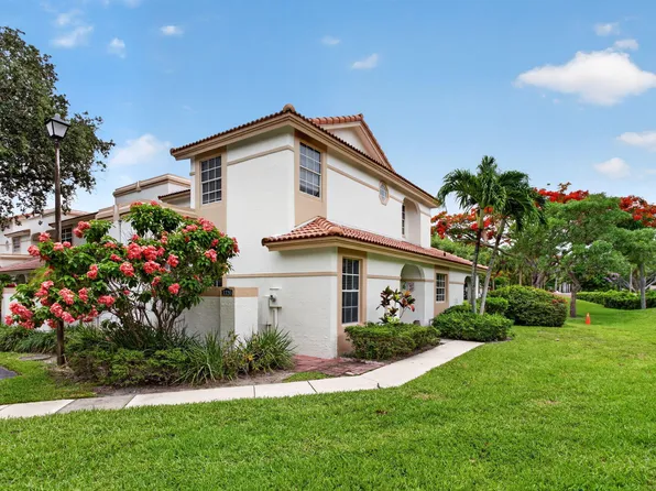 3320 Deer Creek Alba Cir, Deerfield Beach, FL 33442