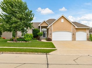 4115 140th St, Urbandale, IA 50323