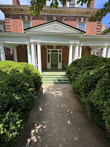 1308 Clay St Photo 1