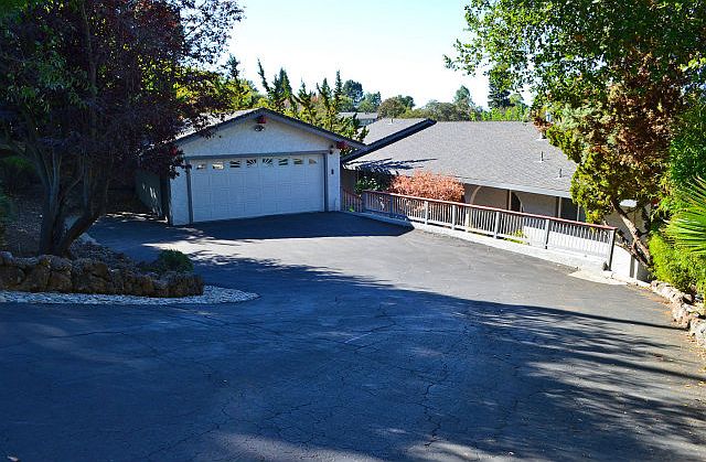 1st image of 16190 Jackson Oaks Dr