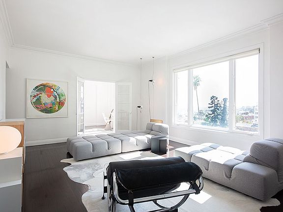3rd image of 1424 N Crescent Heights Blvd Unit 64