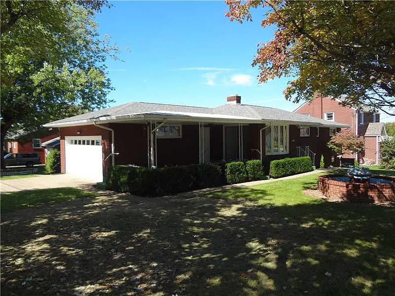 1717 Wood St photo 1