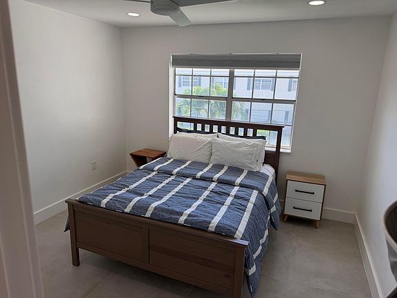 4th image of 298 SW 6th Street #2080