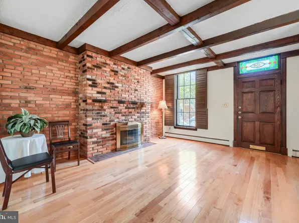 109 W Barre St, Baltimore, MD 21201