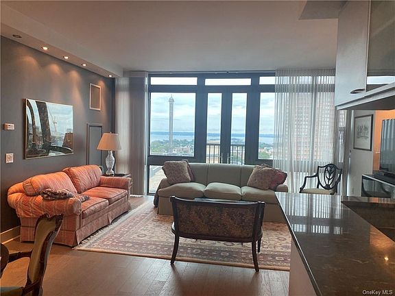 3rd image of 175 Huguenot St Unit 1704