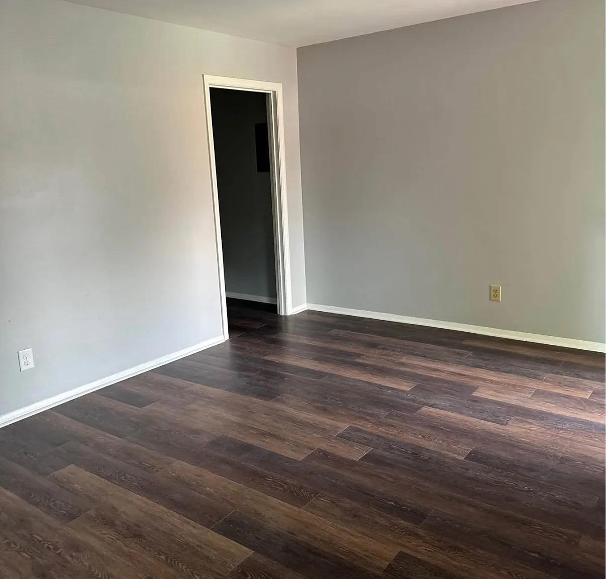1310 Queens Rd — Photo 3