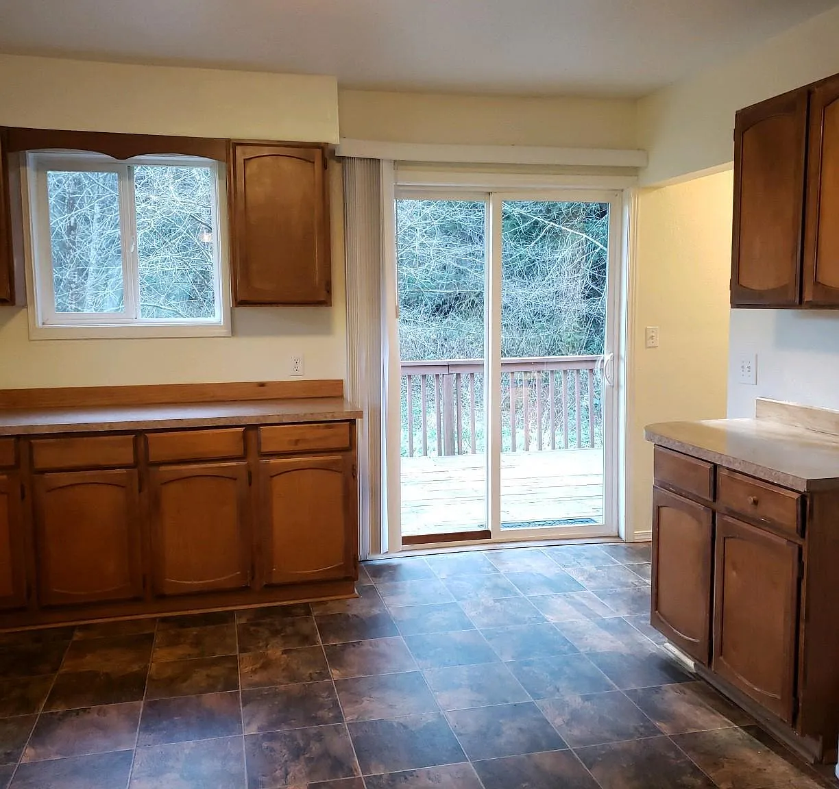 4 bed, 1400 sqft, $2,200 — Photo 4