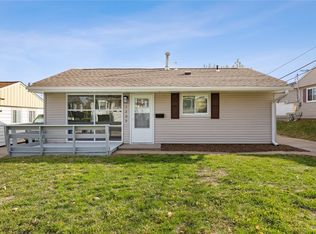 1209 16th St SW, Cedar Rapids, IA 52404