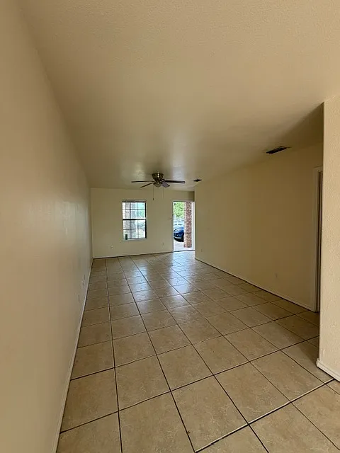 2218 S Tourist Drive - E — Photo 4