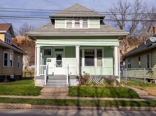 365 Kaufmann Ave, Dubuque, IA 52001