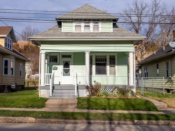 365 Kaufmann Ave, Dubuque, IA 52001