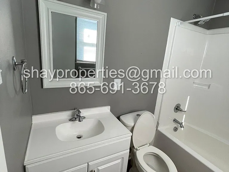 8220 Fallen Rock Dr — Photo 15
