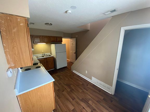 5th image of 1659 Foxhaven Ct