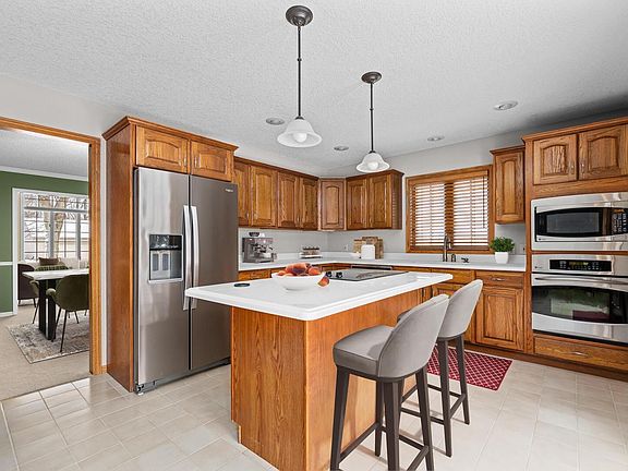 5th image of 3224 Fernwood Ct