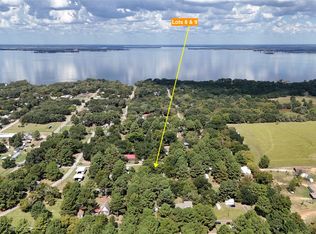 180 Cedar Dr, Streetman, TX 75859