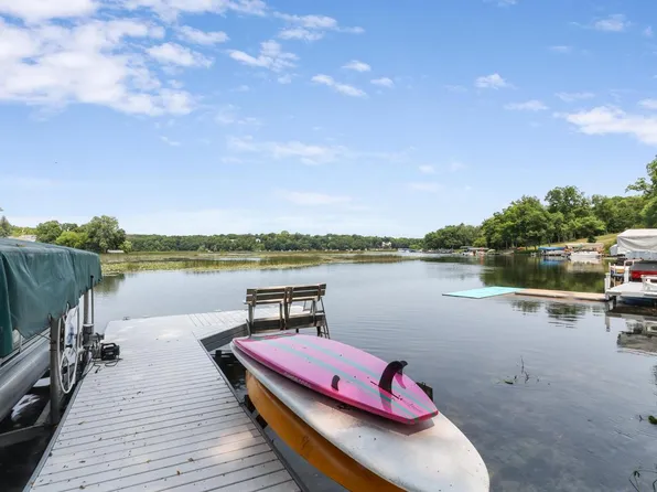 W5614 Cool Hill DRIVE, Elkhorn, WI 53121