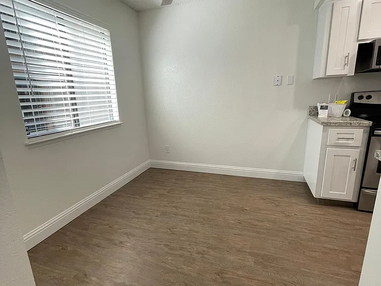 Jackson Park Place — Photo 118